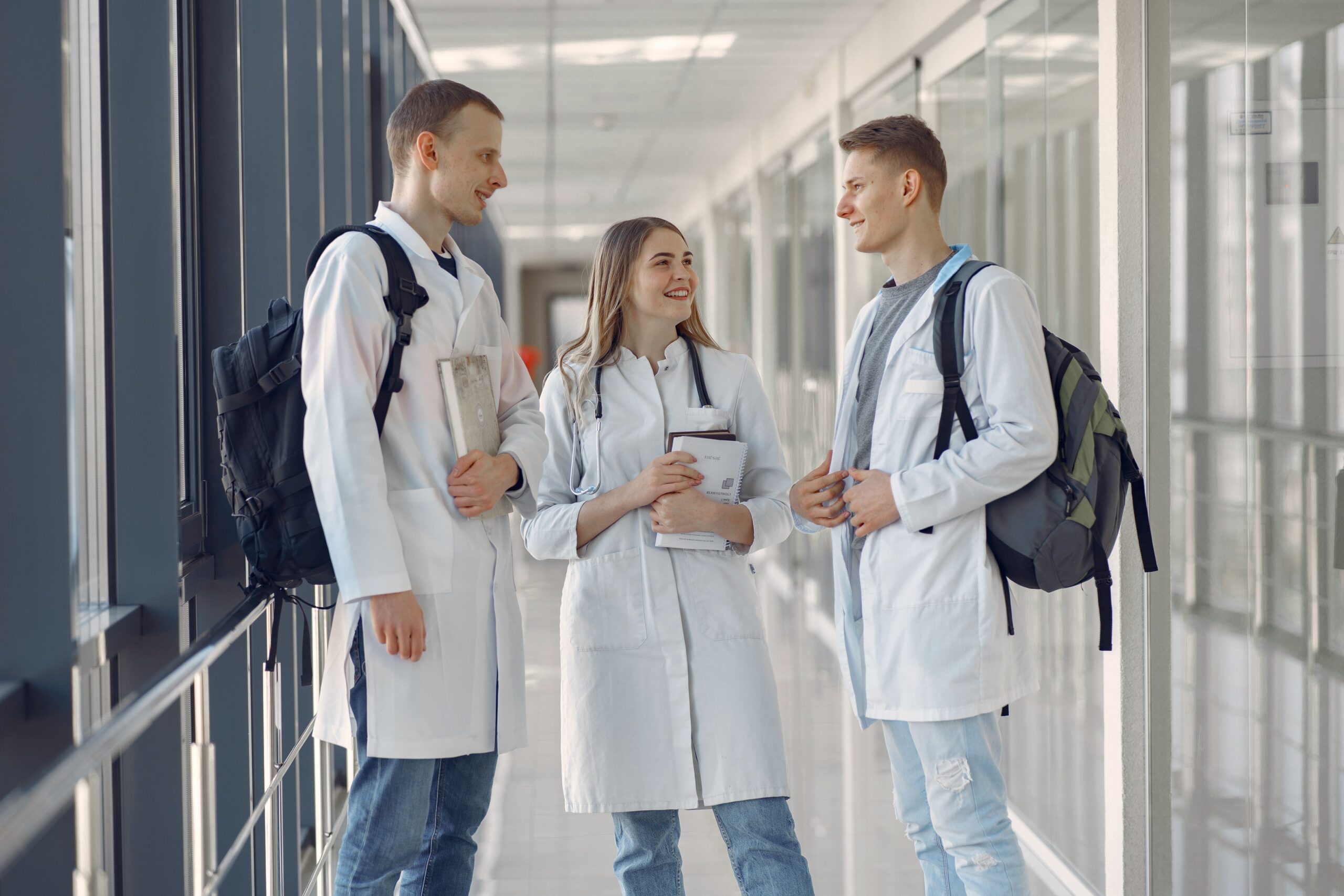 intern medical people